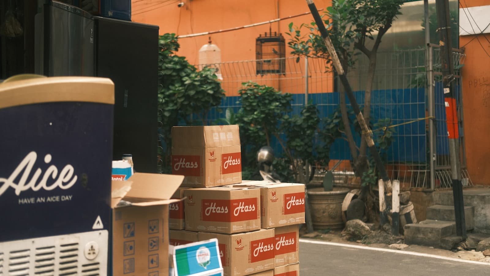 Shipping and Delivery for Lebanese Online Stores: Couriers, Zones, and Getting Paid