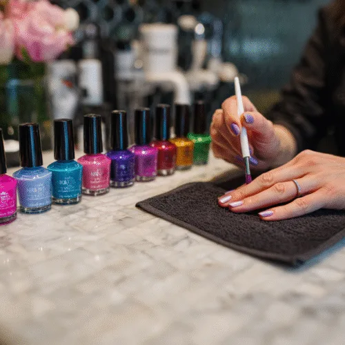 Beautiful nail salon website featuring services and booking options